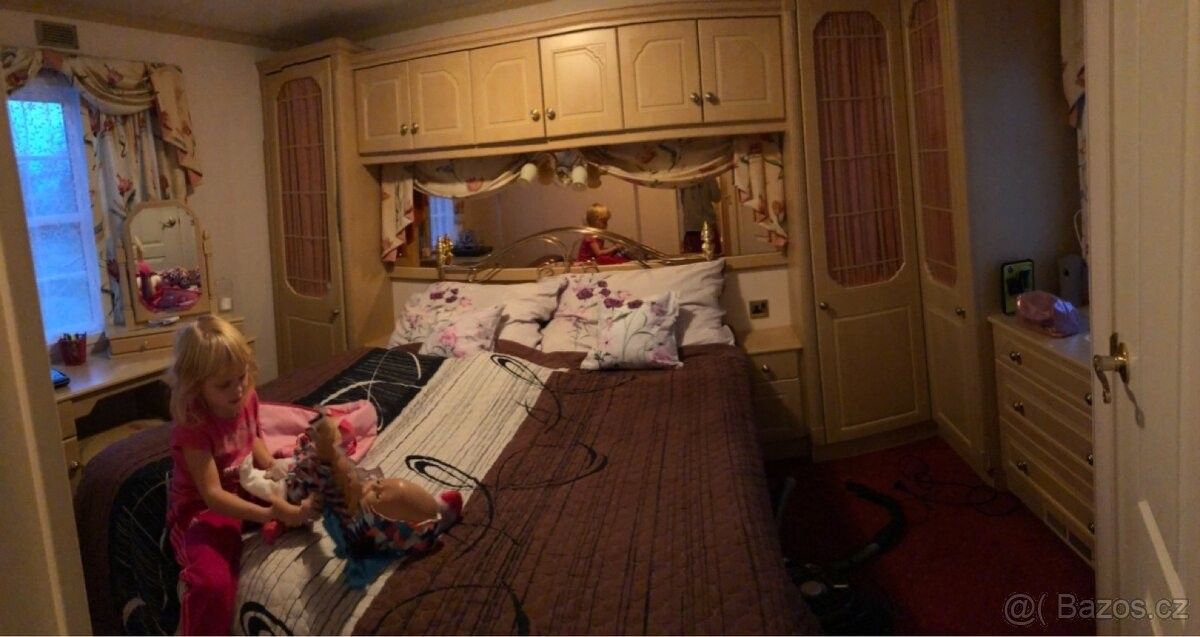 Prodej rodinný dům - Praha, 104 00