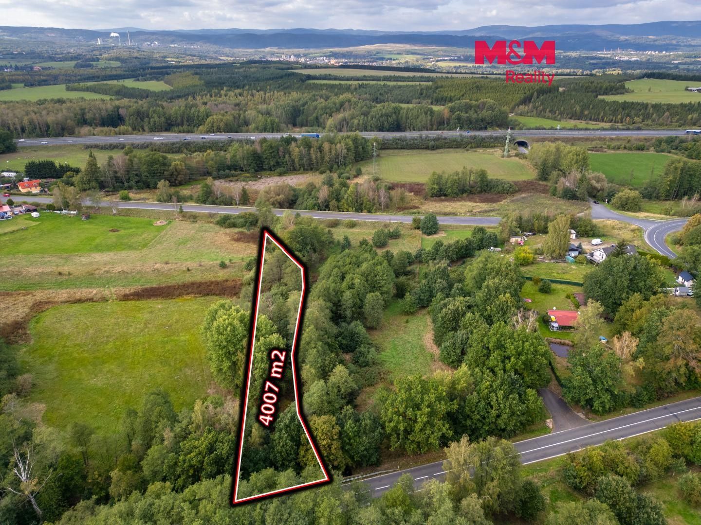 Louka, 4 007 m²
