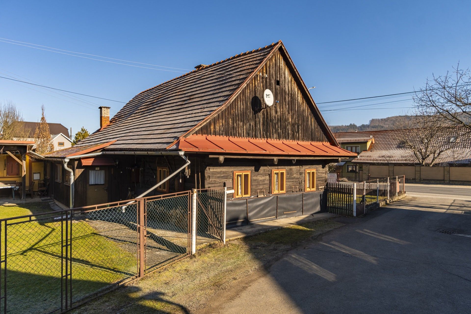 Chalupy, Leskovec, 300 m²