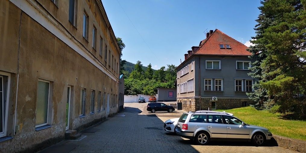 Sklady, Děčín, 405 05
