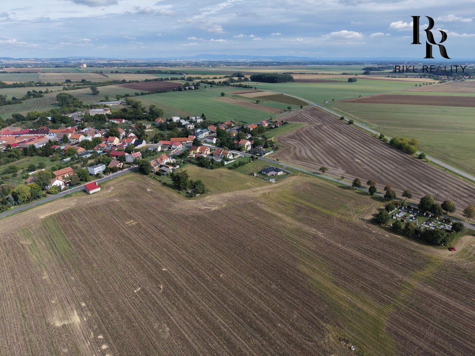 Prodej pozemek pro bydlení - Hrdibořice, 13 352 m² - 5