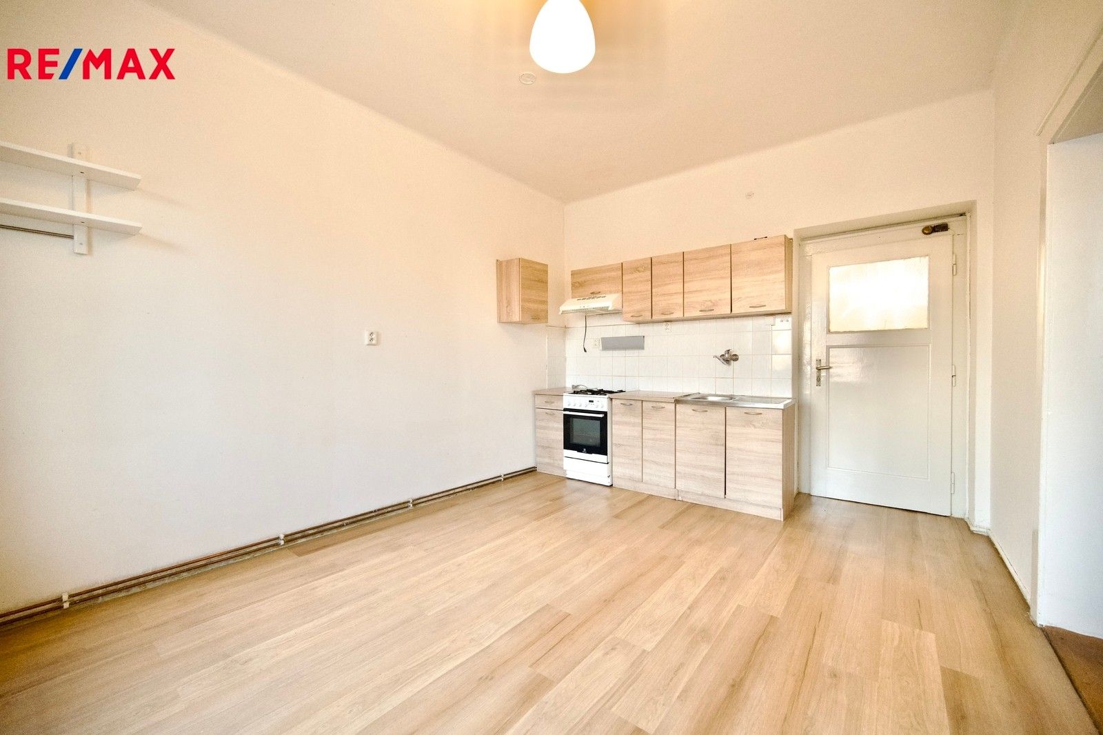 Pronájem byt 2+kk - Kubišova 1036, Praha, 46 m²