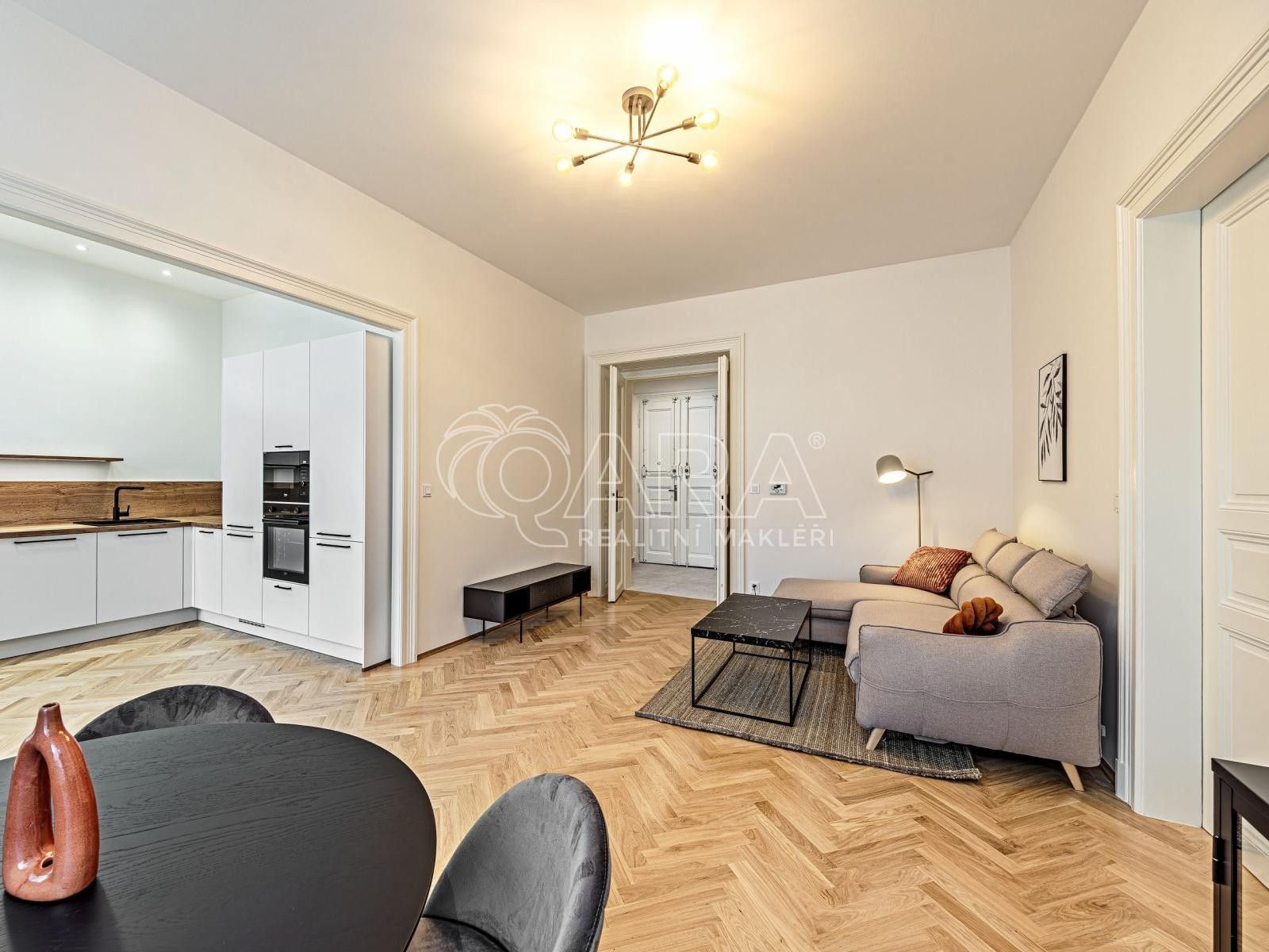 2+kk, Římská , Praha Vinohrady, 76 m² - 1