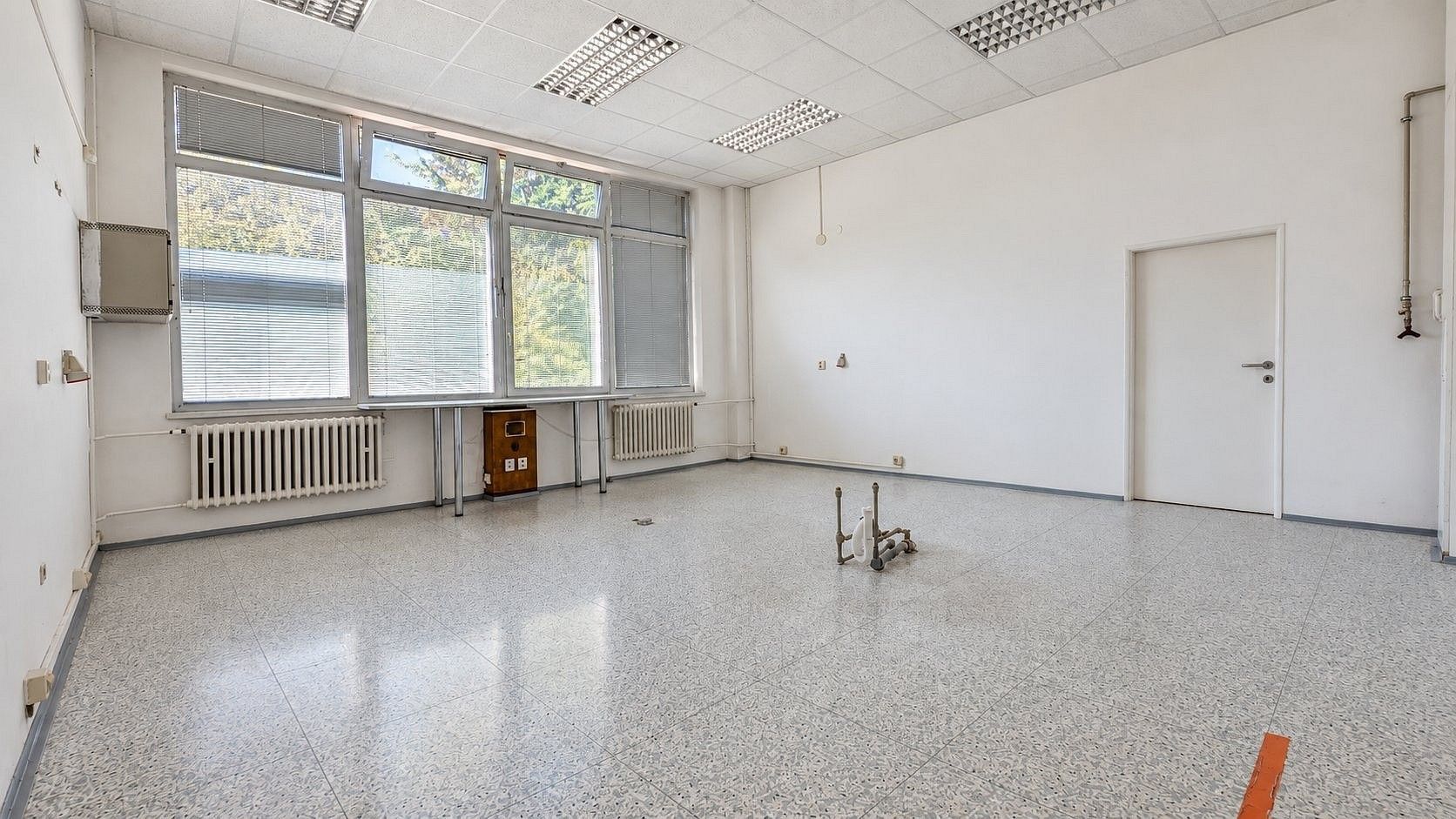 Sklad, 72 m²