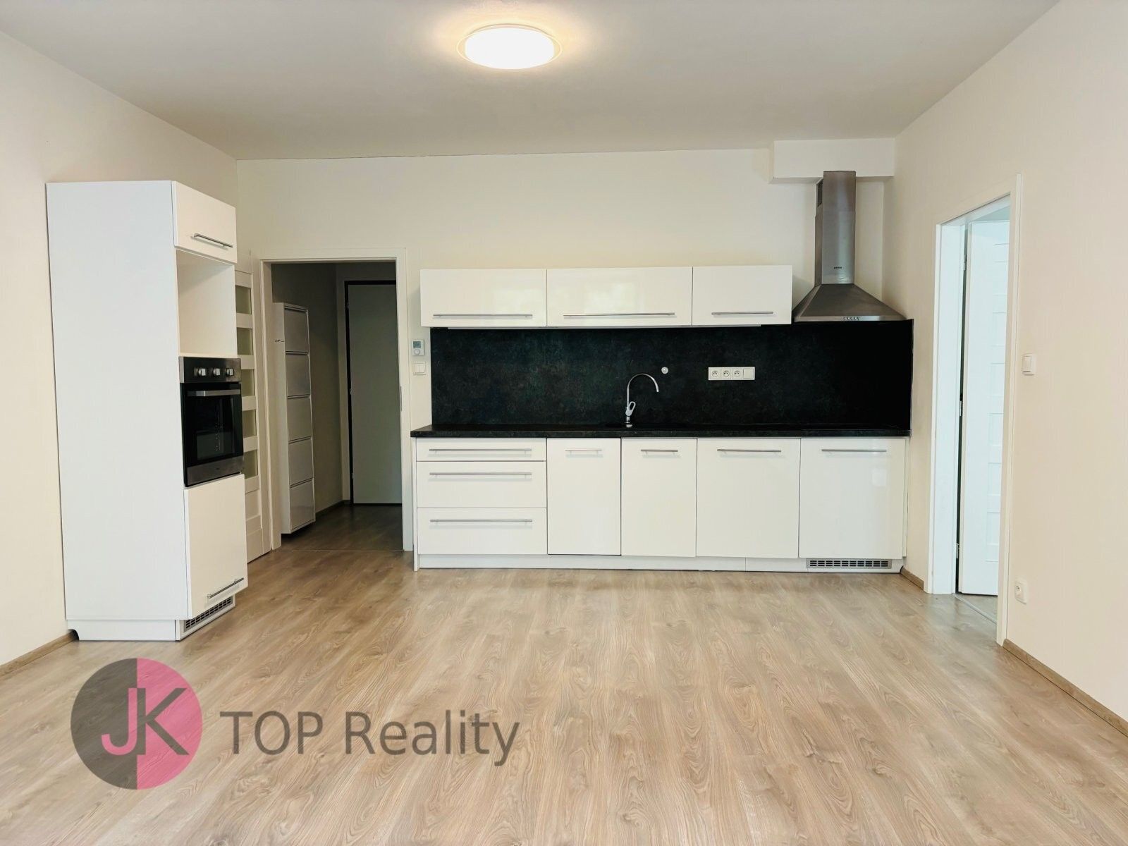 2+kk, V parku, Velké Popovice, 59 m²