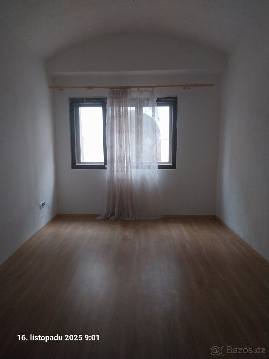 Byty, Jaroměř, 551 02