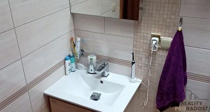 Ostatní, Bystřice nad Olší, 739 95