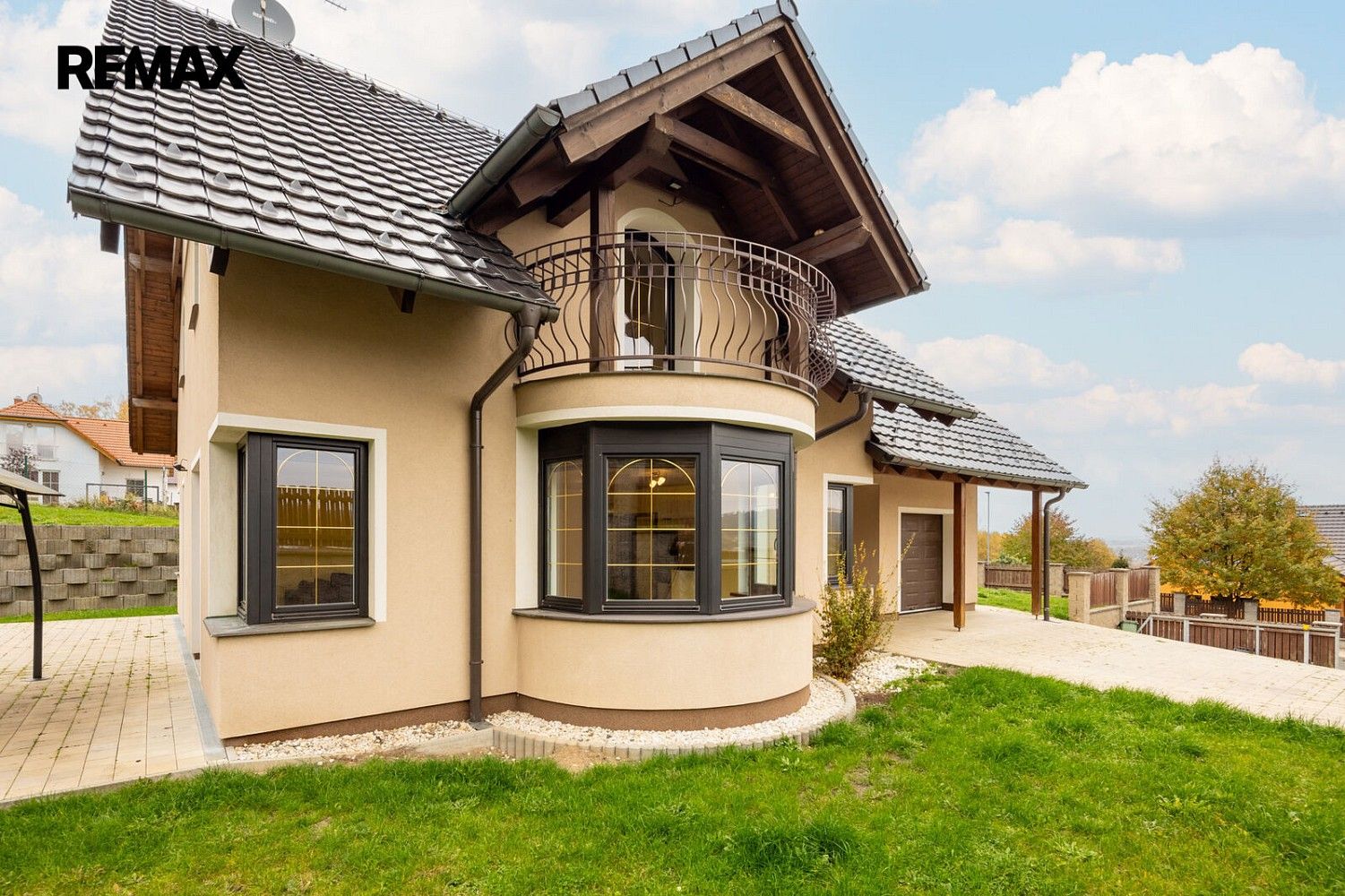 Rodinné domy, Jenišov - Pod Rohem, okres Karlovy Vary, Karlovarský kraj, 205 m² - 2