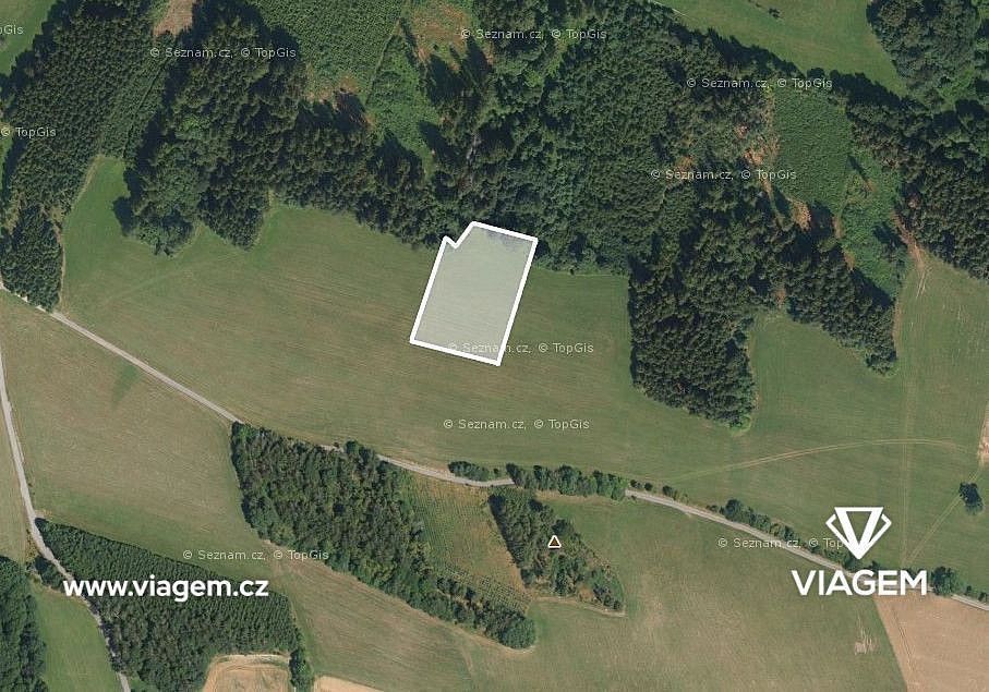 Zemědělský pozemek, 1 122 m²
