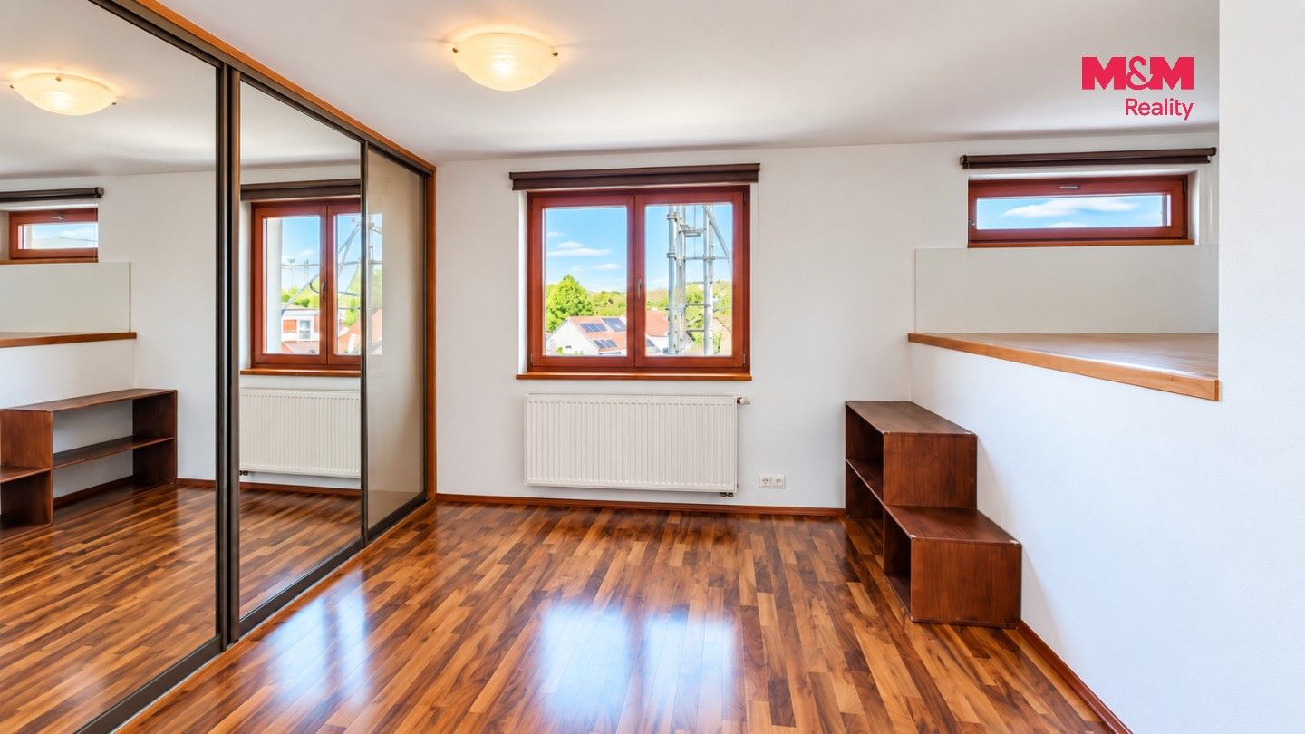 Byt 2+kk · 79 m² · Bohnická, Praha - 3
