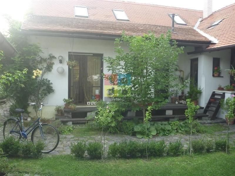 Byt, 18 m²