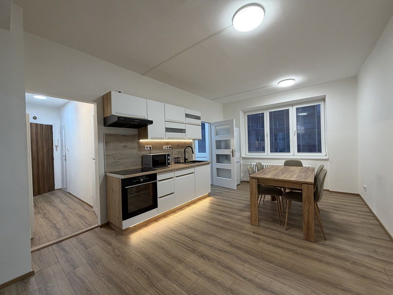 3+kk, Žatec, okres Louny, Ústecký kraj, 50 m² - 1