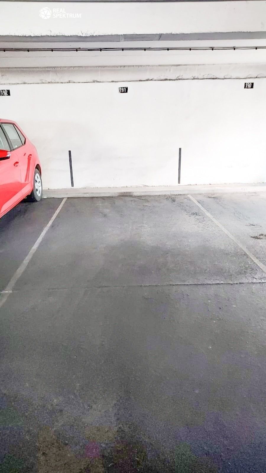 Pronájem garáž - Voroněžská, Brno, 14 m²