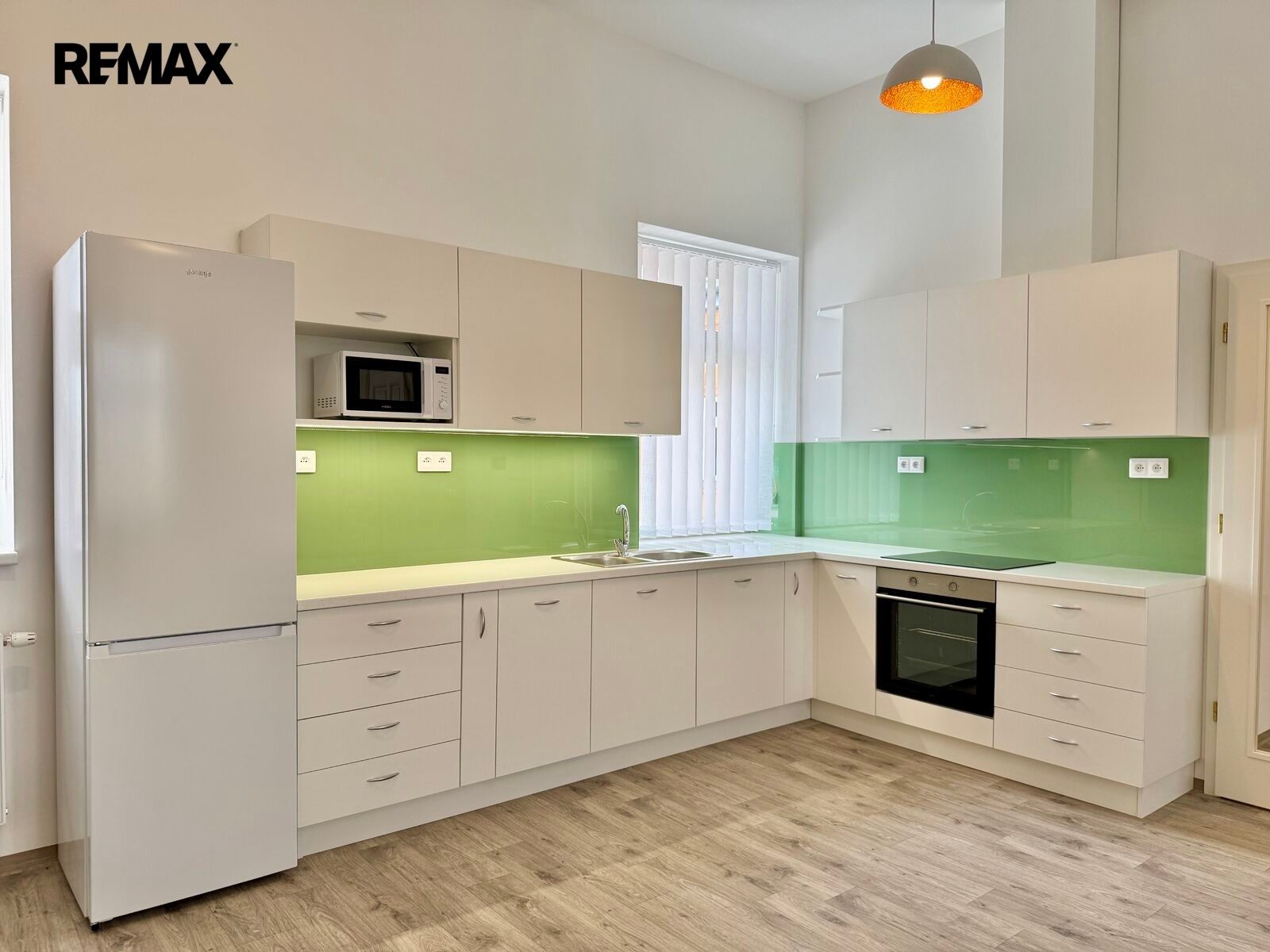 2+kk, Biskupské nám., Olomouc, 87 m² - 1