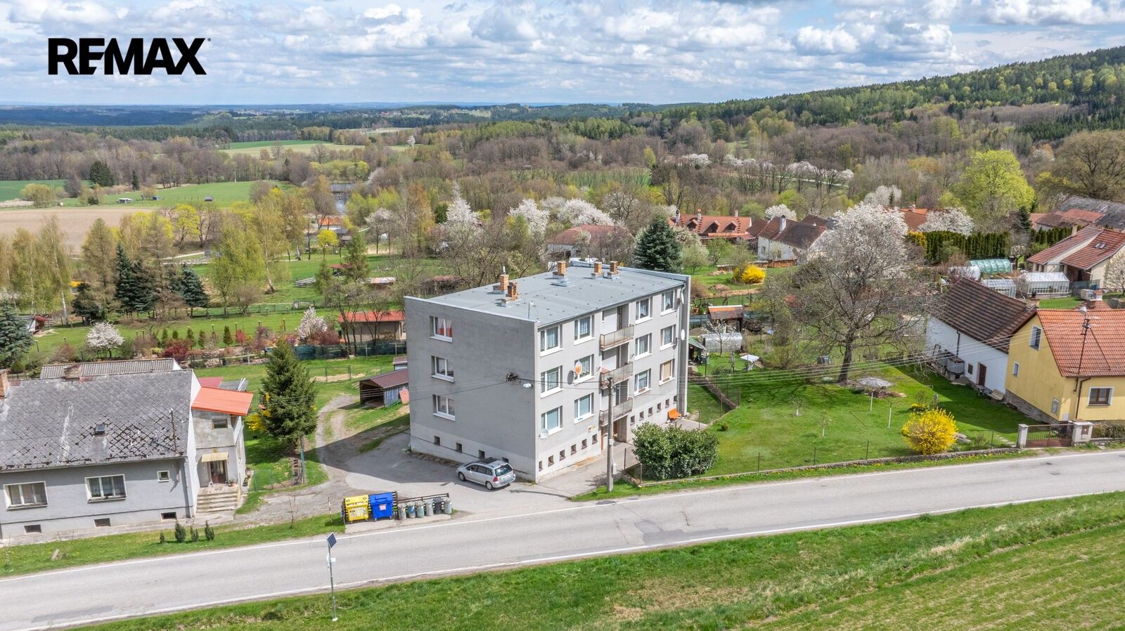 Činžovní domy, Družstevní 162, Besednice, 472 m² - 1