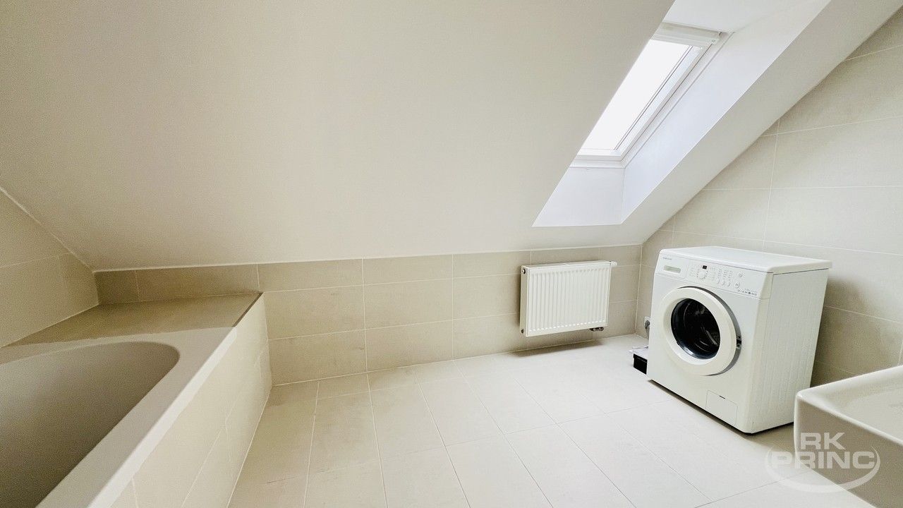 Byt 2+kk · 72 m² · Boleslavská, Praha - 4