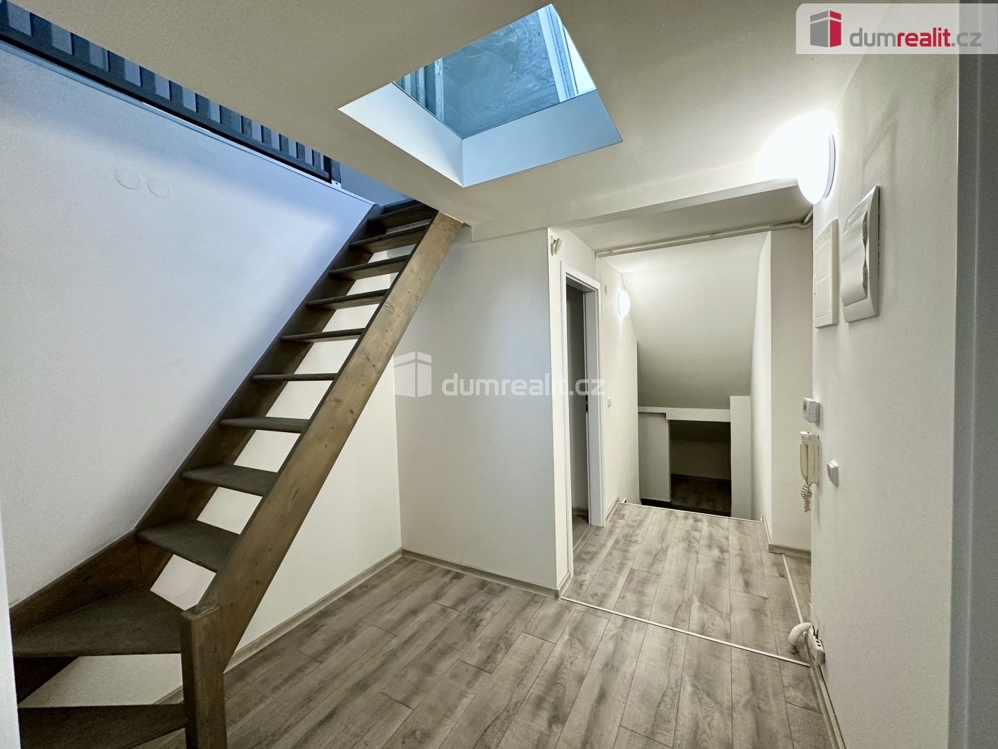 4+1, Kolmá, Karlovy Vary, 119 m² - 1
