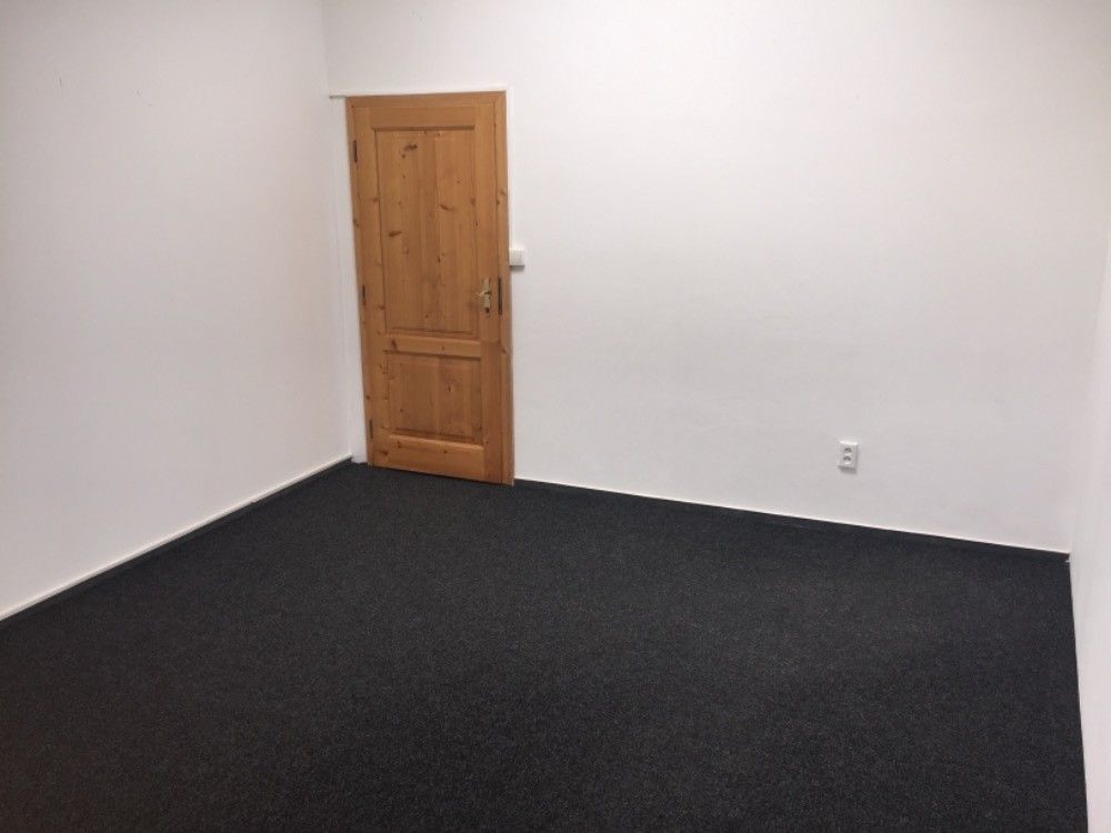Pronájem kancelář - Velké Meziříčí, 594 01, 19 m²