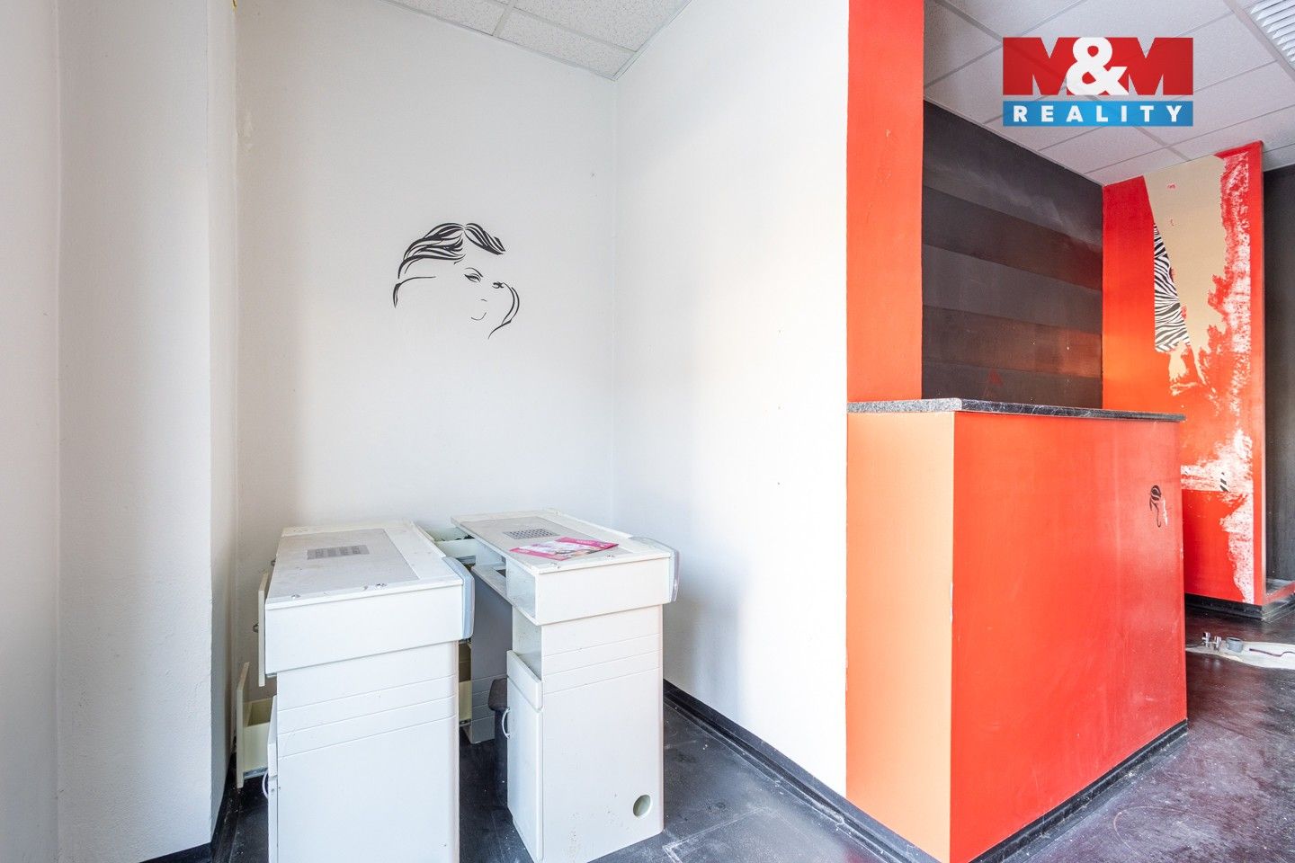 Pronájem obchodní prostory - Tř. T. G. Masaryka, Nový Bor, 28 m²