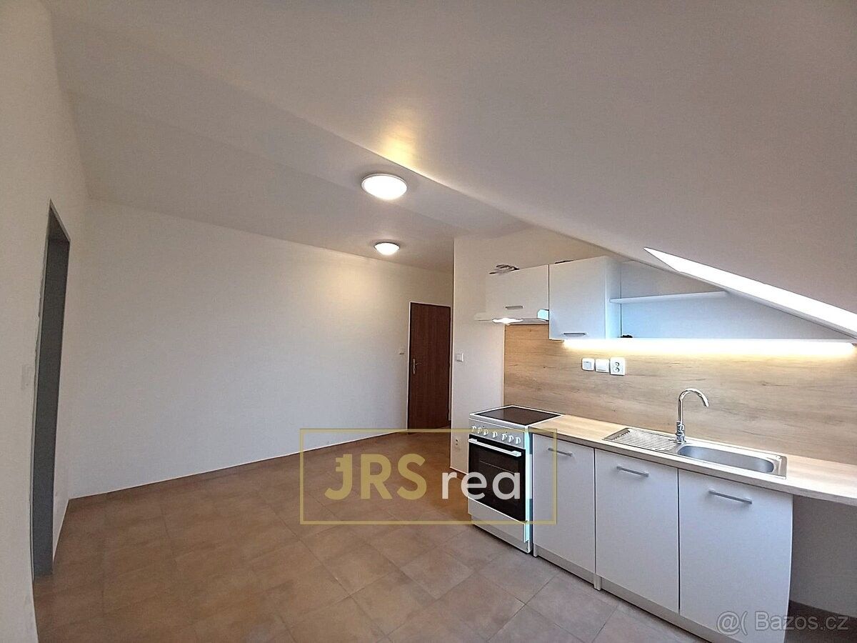 Byty, Rajhrad, 664 61