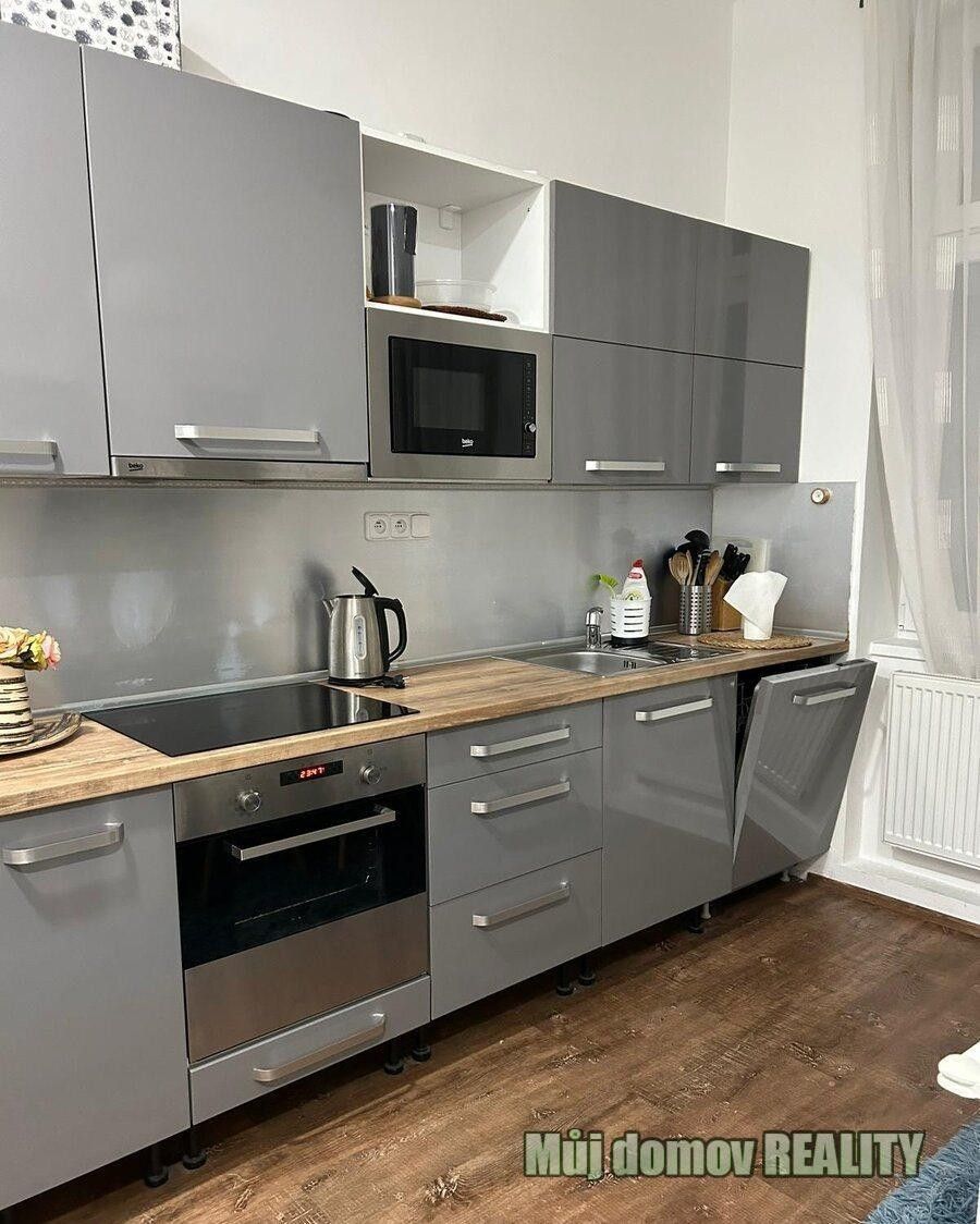 3+kk, Křižíkova, Praha, 74 m²