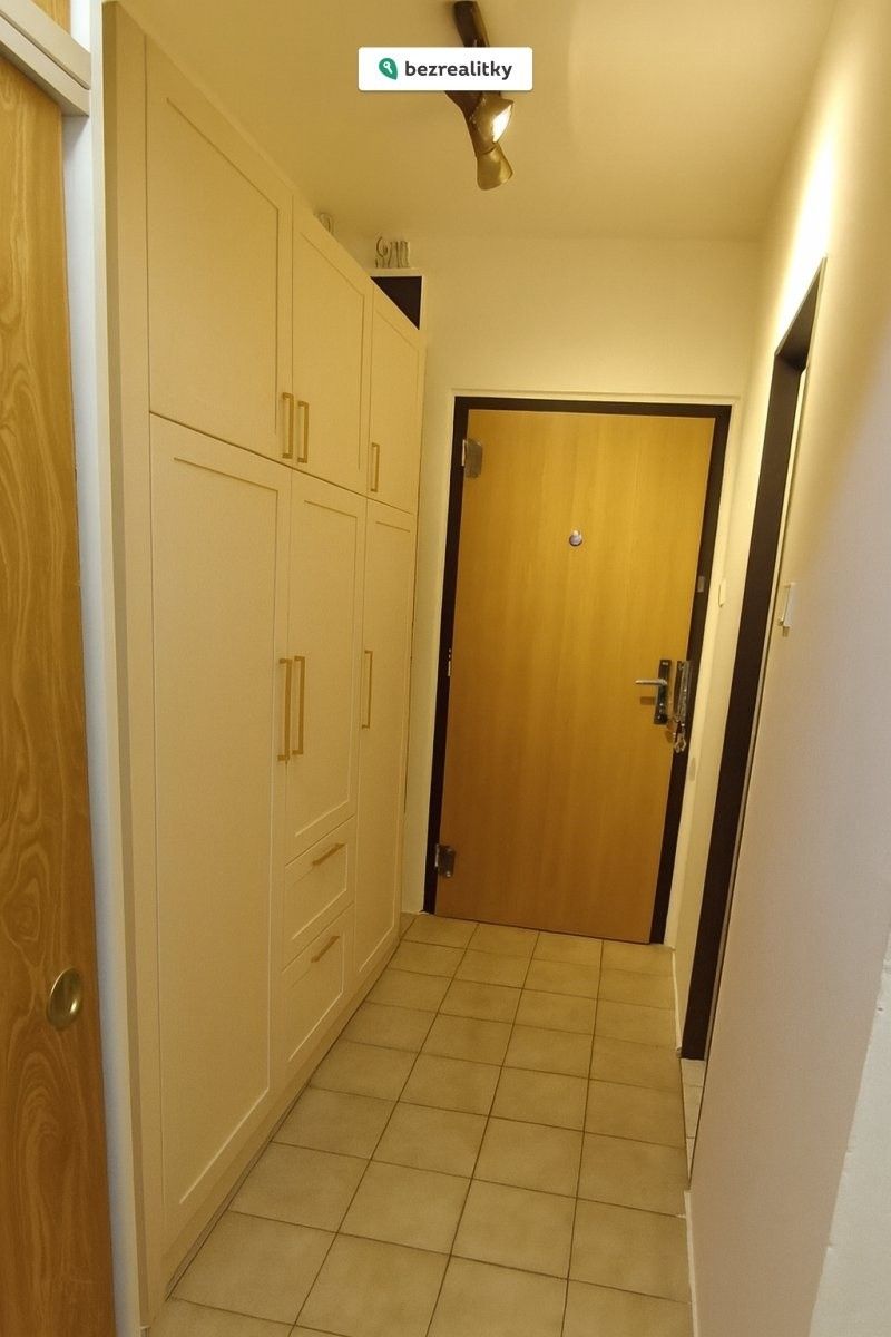 Prodej byt 2+kk - Krouzova, Praha, 45 m²