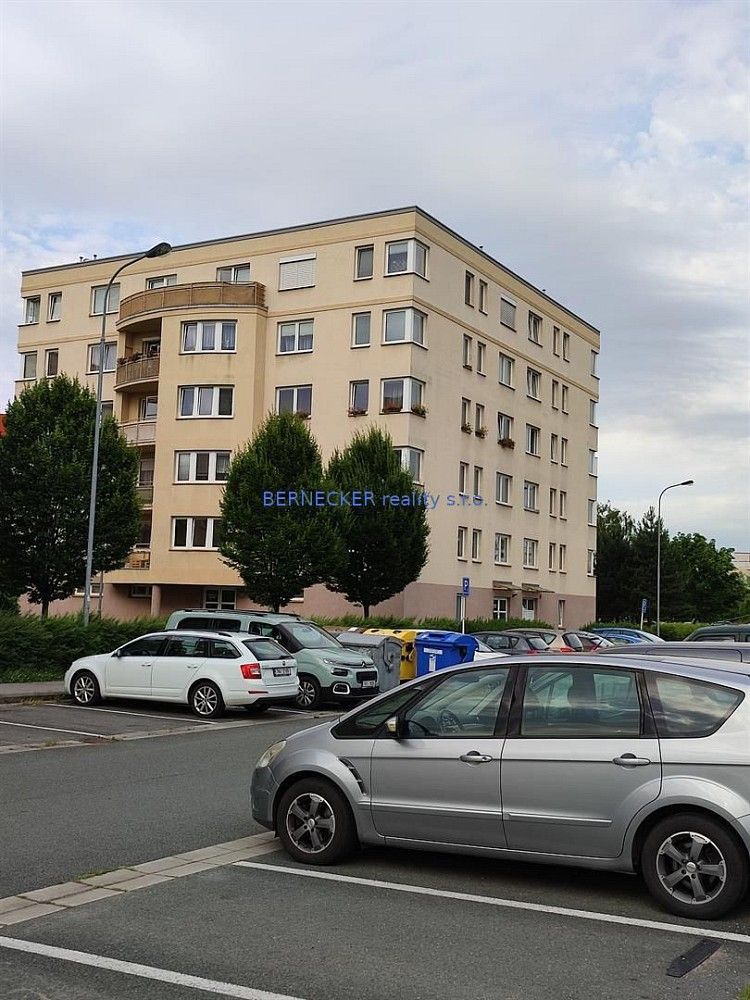 2+kk, Štefánikova, Hradec Králové - Moravské Předměstí, 56 m² - 2