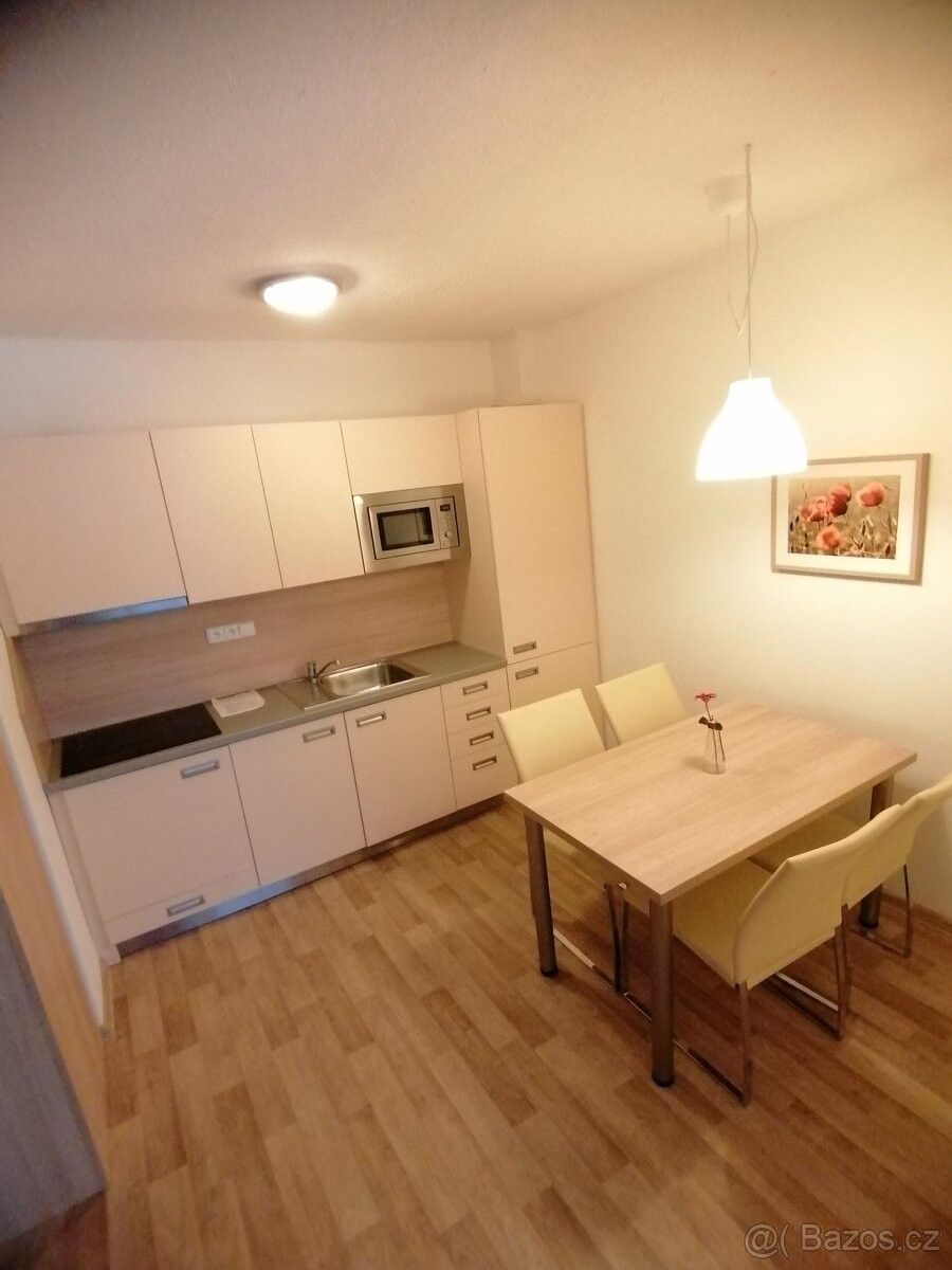 Prodej byt - Slušovice, 763 15