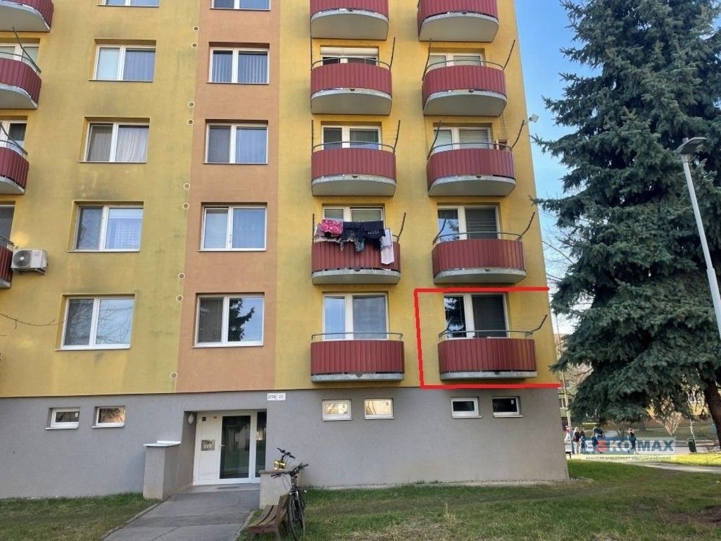 3+1, sídl. Dukelských hrdinů 2774, Břeclav, 75 m²
