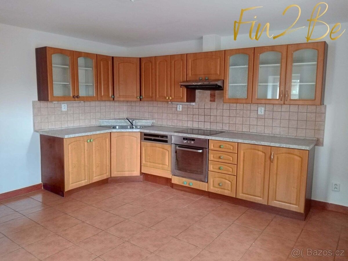 Prodej rodinný dům - Český Brod, 282 01