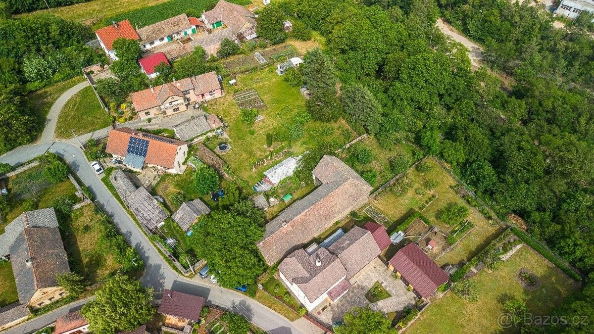 Rodinný dům · Chvaletice, 533 12 - 3