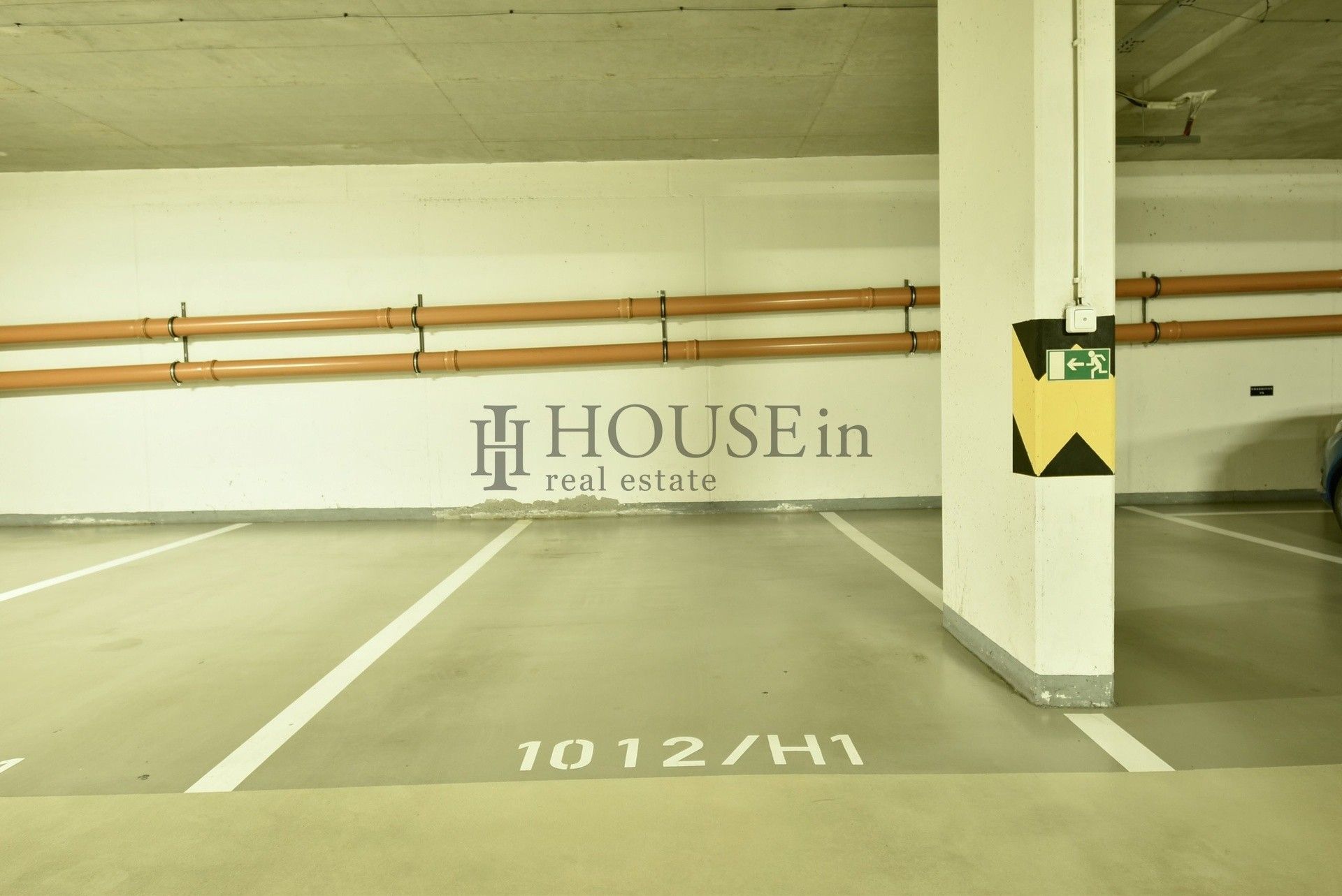 Prodej garáž - Poděbradská, Praha, 12 m²