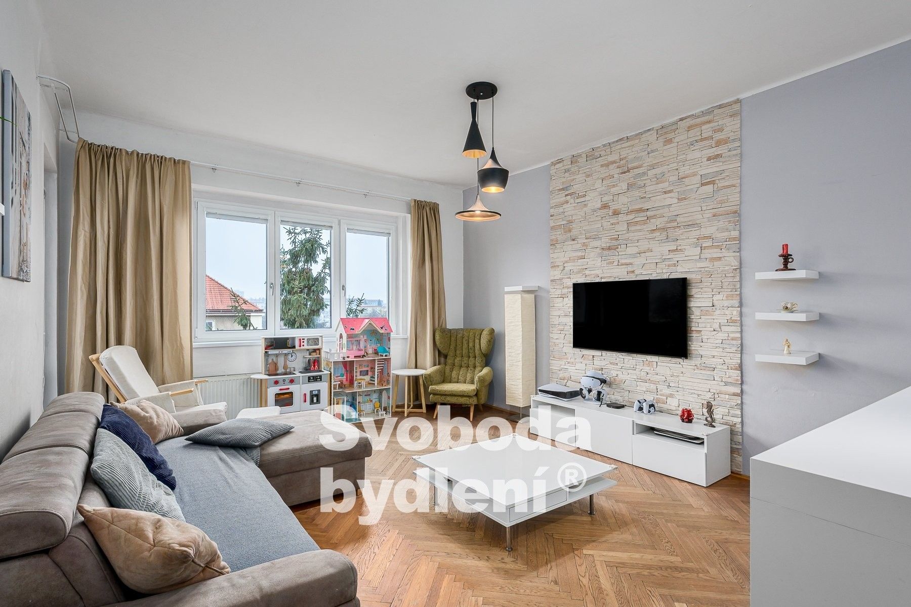 3+1, Černokostelecká, Praha, 95 m²