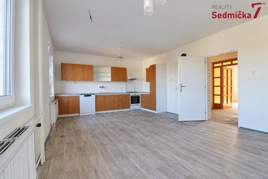 Rodinný dům · 300 m² · Únanov - 4