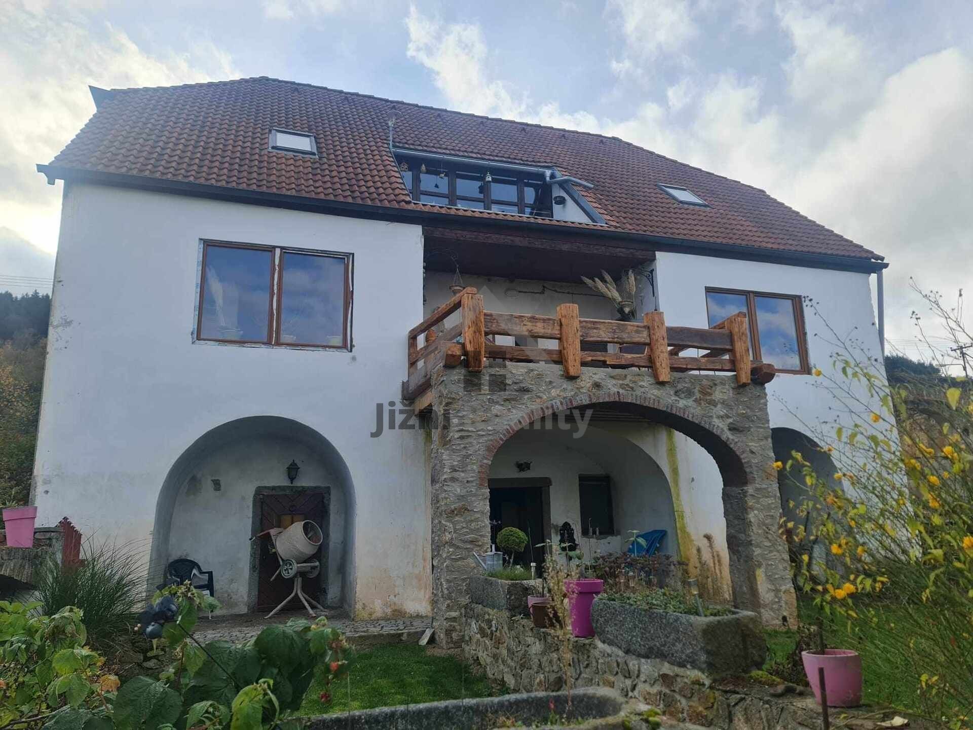 Prodej rodinný dům - Oseky, Prachatice, 388 m²