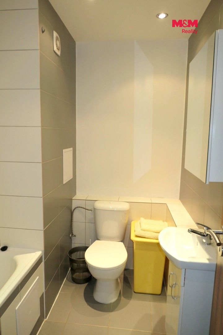 Pronájem byt 1+kk - třída Edvarda Beneše, Hradec Králové, 30 m² - 5