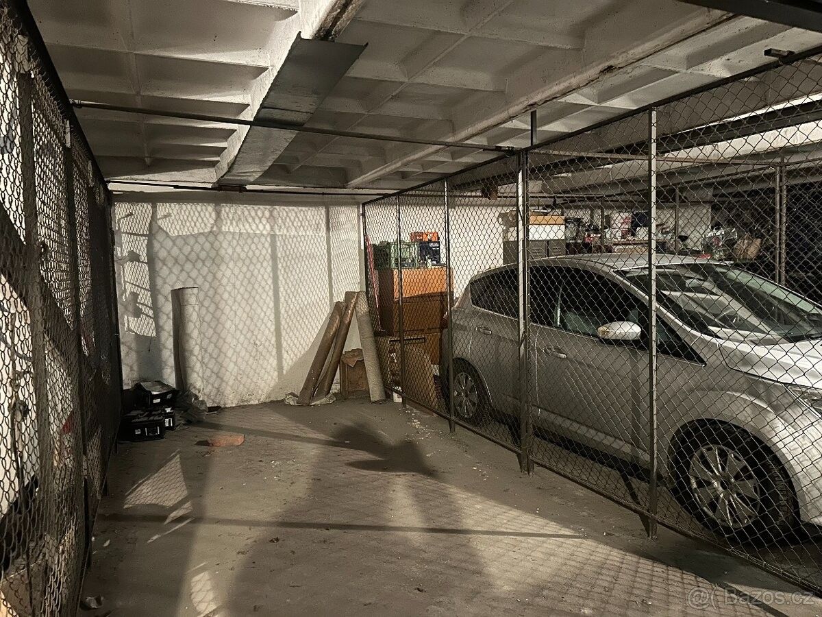 Pronájem garáž - Ostrava, 700 30