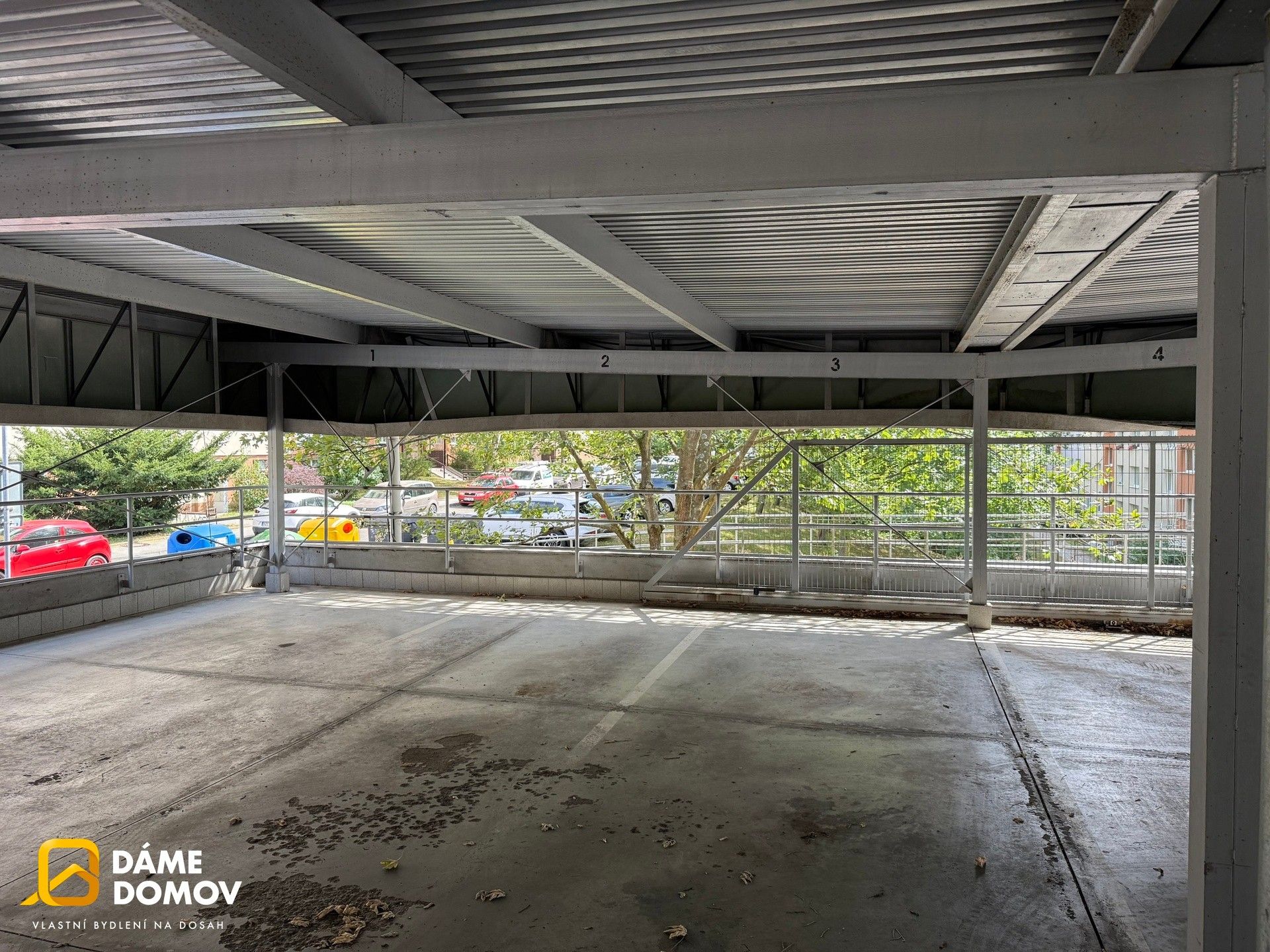 Pronájem garáž - Moravská, Zlín, 16 m²