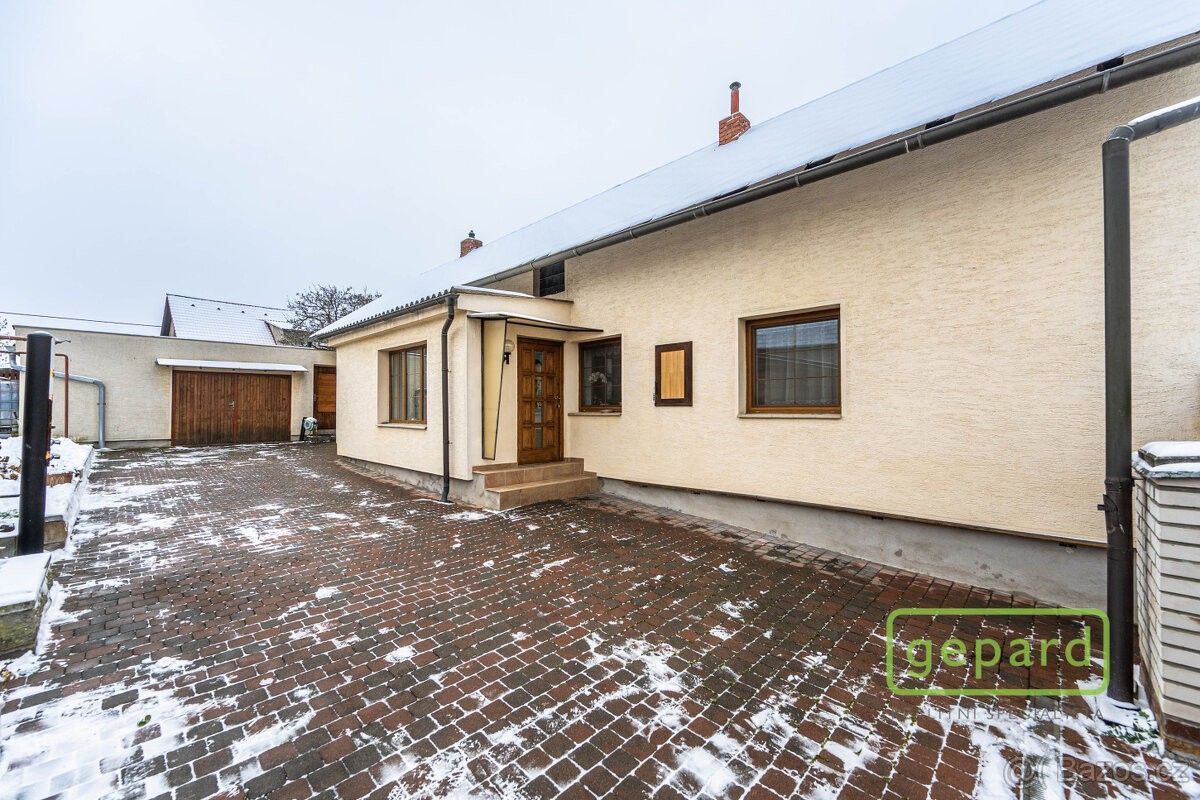 Rodinné domy, Kostelec nad Labem, 277 13