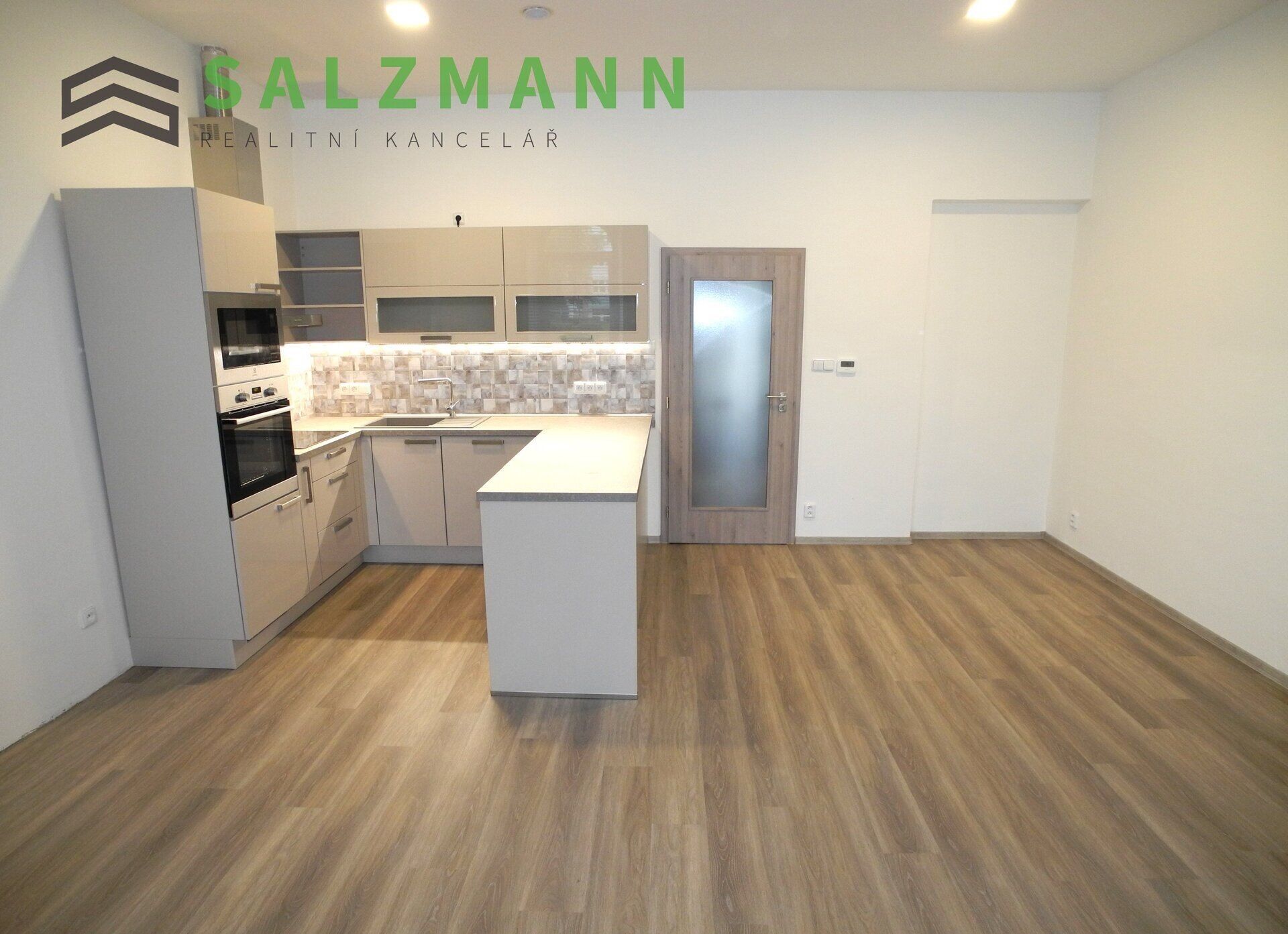 Pronájem byt 3+kk - Rokycanská, Plzeň, 79 m² - 5