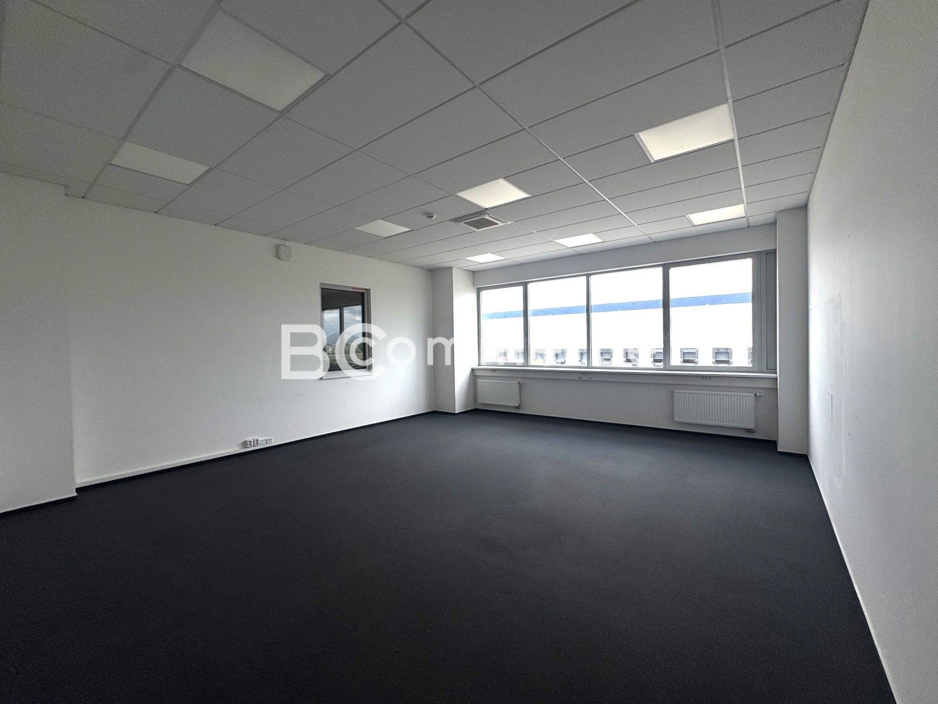 Kancelář · 300 m² · Letiště Brno-Tuřany, Brno - 3