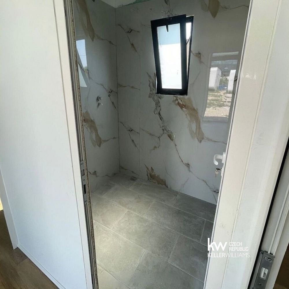 Komerční nemovitost · 48 m² · Kladno, Středočeský kraj - 4