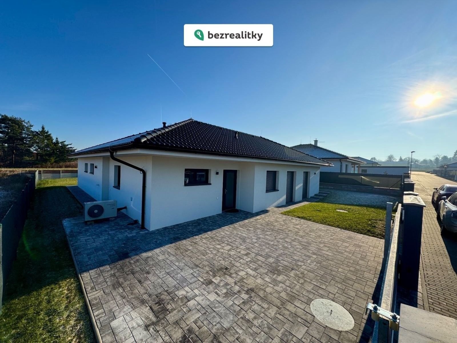 Prodej rodinný dům - Pomněnková, Mukařov, 180 m²