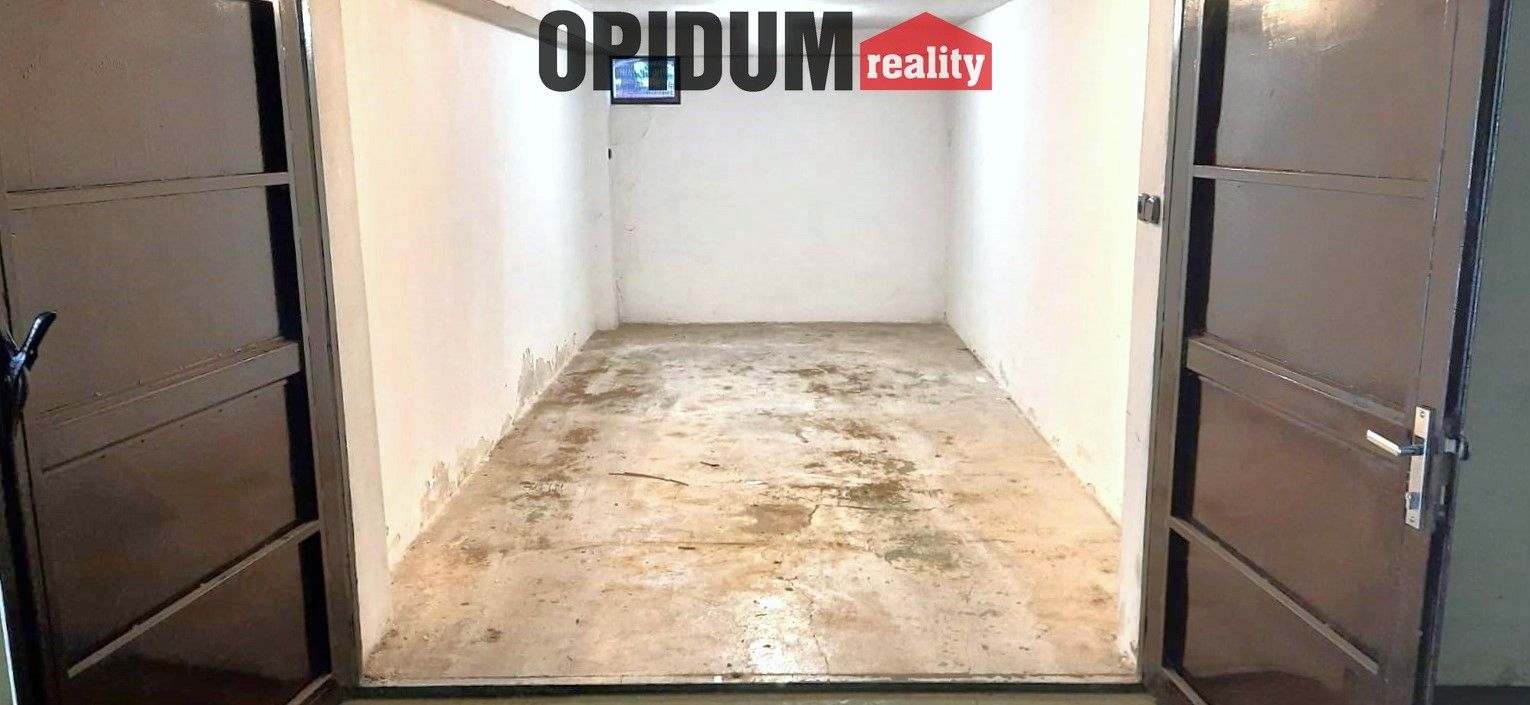 Pronájem garáž - Vitošská, Praha, 18 m²