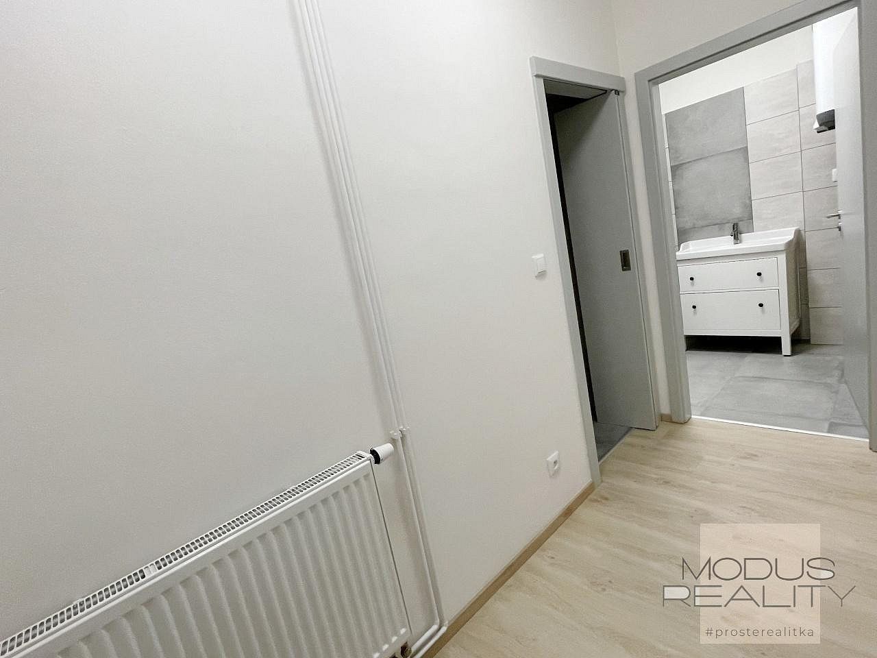 Kancelář · 32 m² · Praha - Žižkov, okres Praha 3, Hlavní město Praha - 4