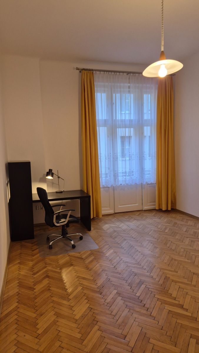 Byt 3+1 · 82 m² · Sládkovičova, Bratislava - mestská časť Staré Mesto - Oblasť Partizánska, Bratislavský kraj - 3