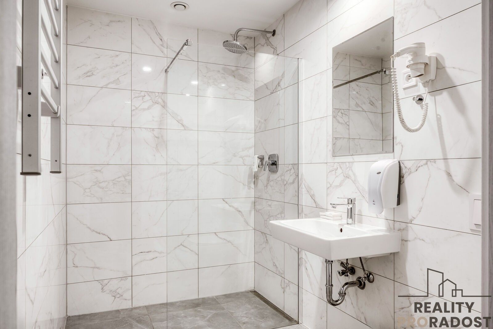 Pronájem byt 1+kk - Ječná, Praha Nové Město, 24 m² - 5