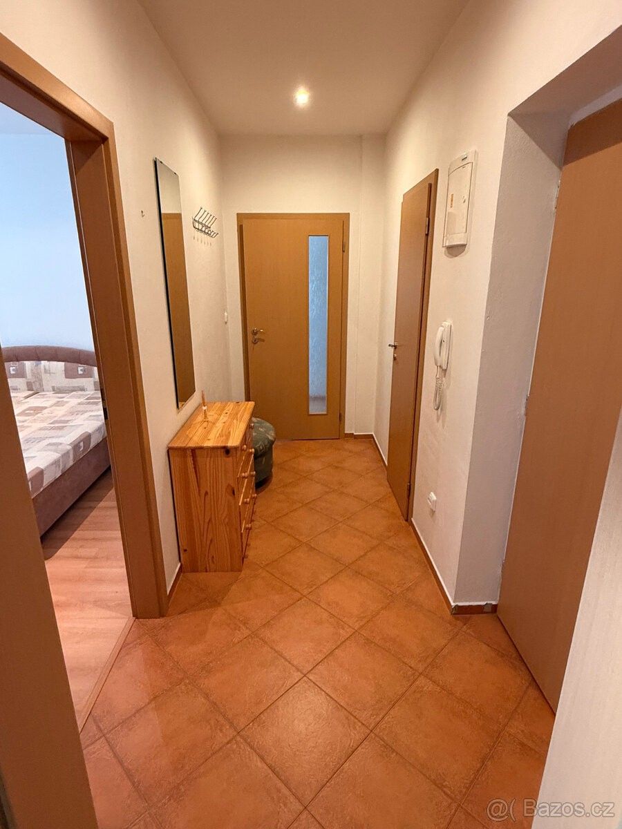 Pronájem byt - Otrokovice, 765 02