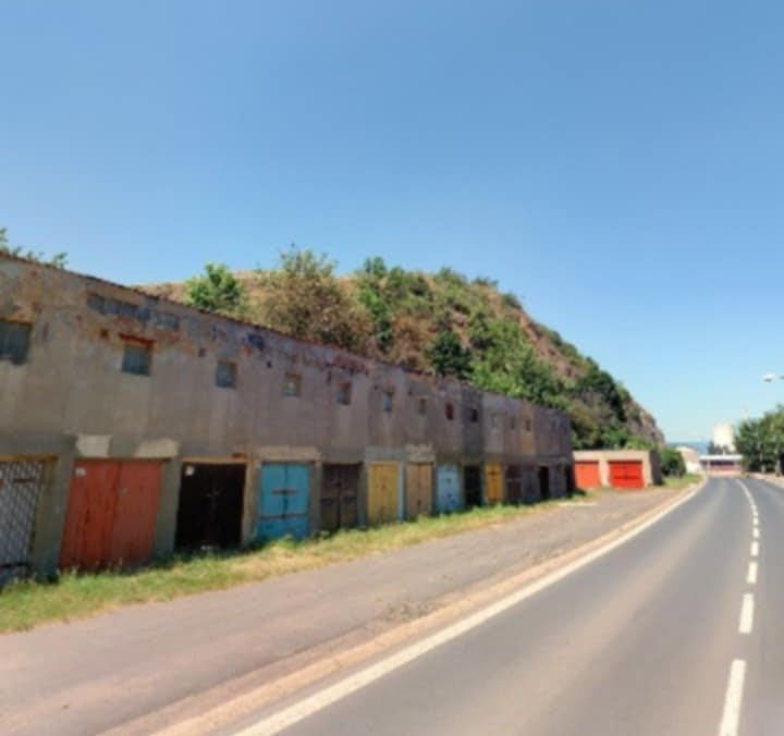 Garáže, Bílina, 418 01