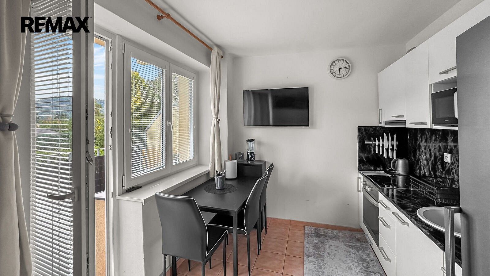 Byt 1+1 · 40 m² · Slapy, okres Praha-západ - 3
